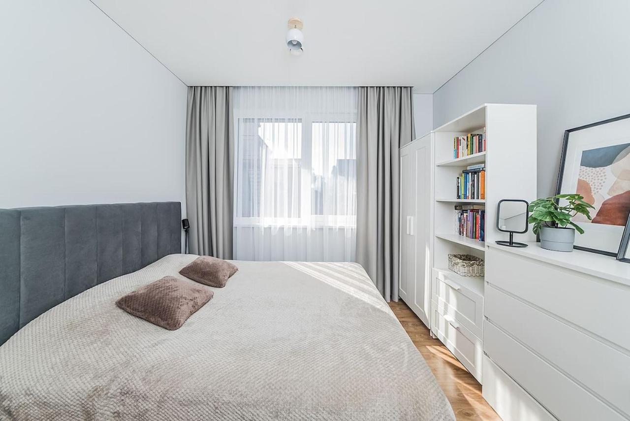 Lovely Apartment With Private Terrace By Urban Rent カウナス エクステリア 写真