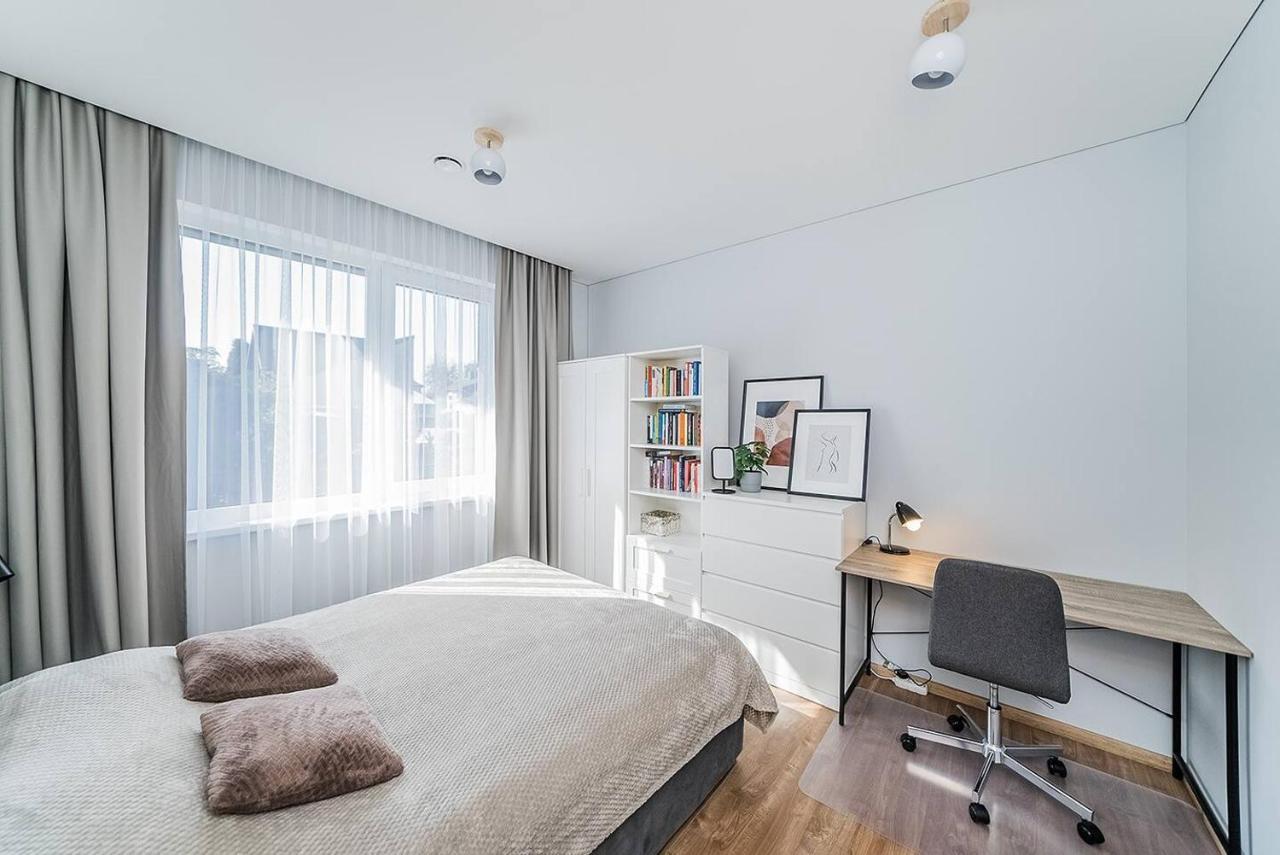 Lovely Apartment With Private Terrace By Urban Rent カウナス エクステリア 写真