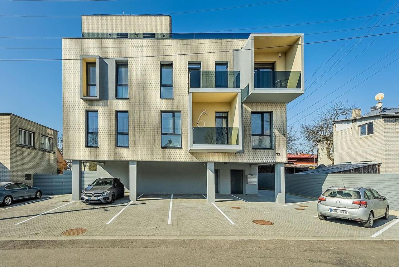 Lovely Apartment With Private Terrace By Urban Rent カウナス エクステリア 写真
